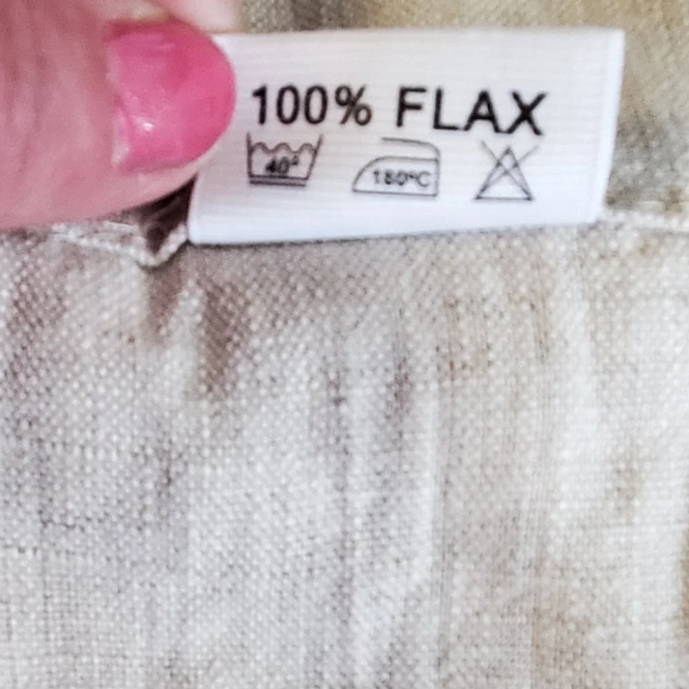 Sunny Family Style Tan Ruffled Flax Curtain.